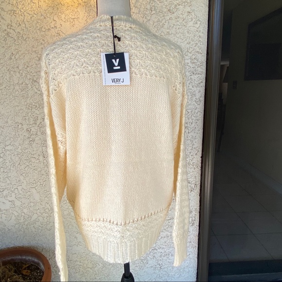 Very J Cream Sweater New With Tags - Picture 5 of 12